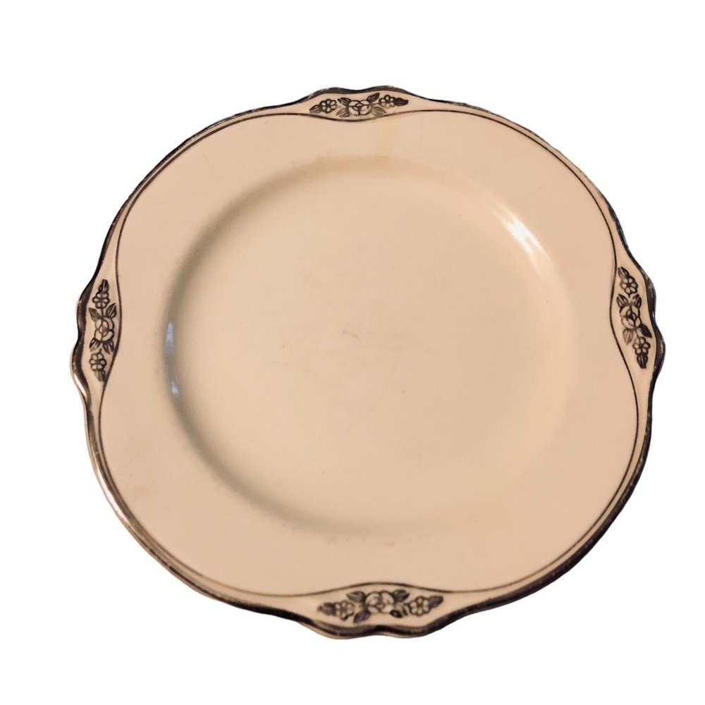 𝅺FREE Homer Laughlin Dessert Plate